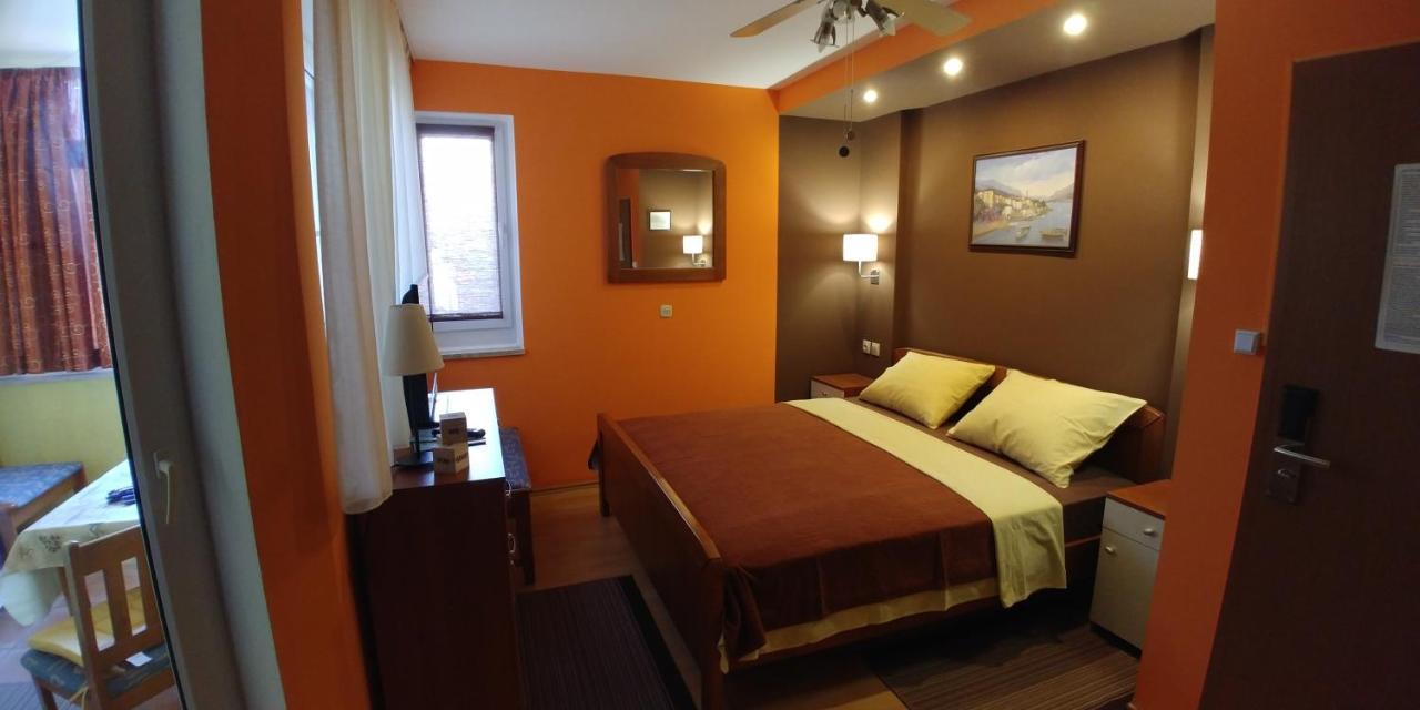 Bed & Breakfast Villa Adriana Premantura Zimmer foto