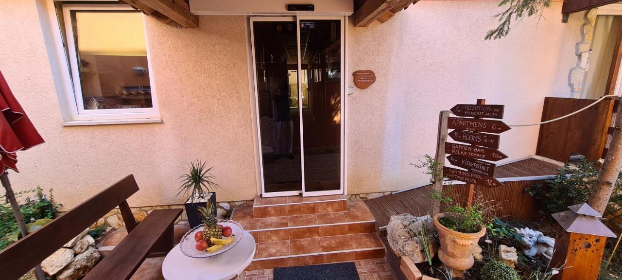 Bed & Breakfast Villa Adriana Premantura Exterior foto
